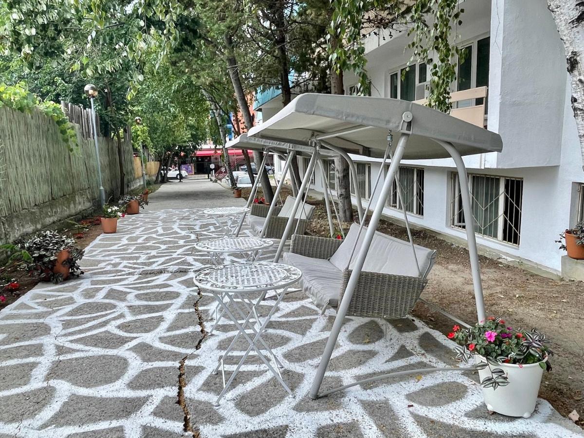 Отель Amadina Garden Лозенец Экстерьер фото